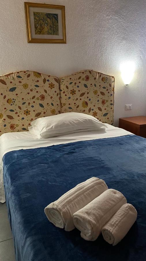 Locanda Le Ginestre Cantalupo in Sabina Bagian luar foto