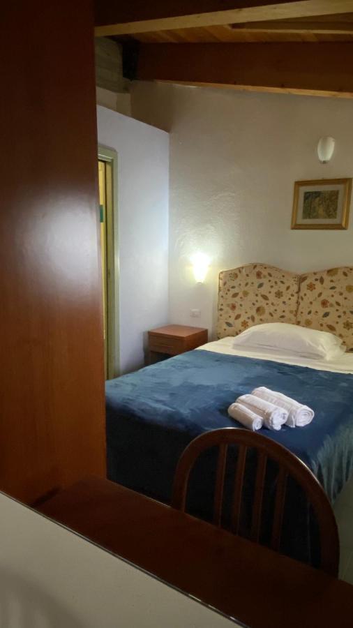 Locanda Le Ginestre Cantalupo in Sabina Bagian luar foto